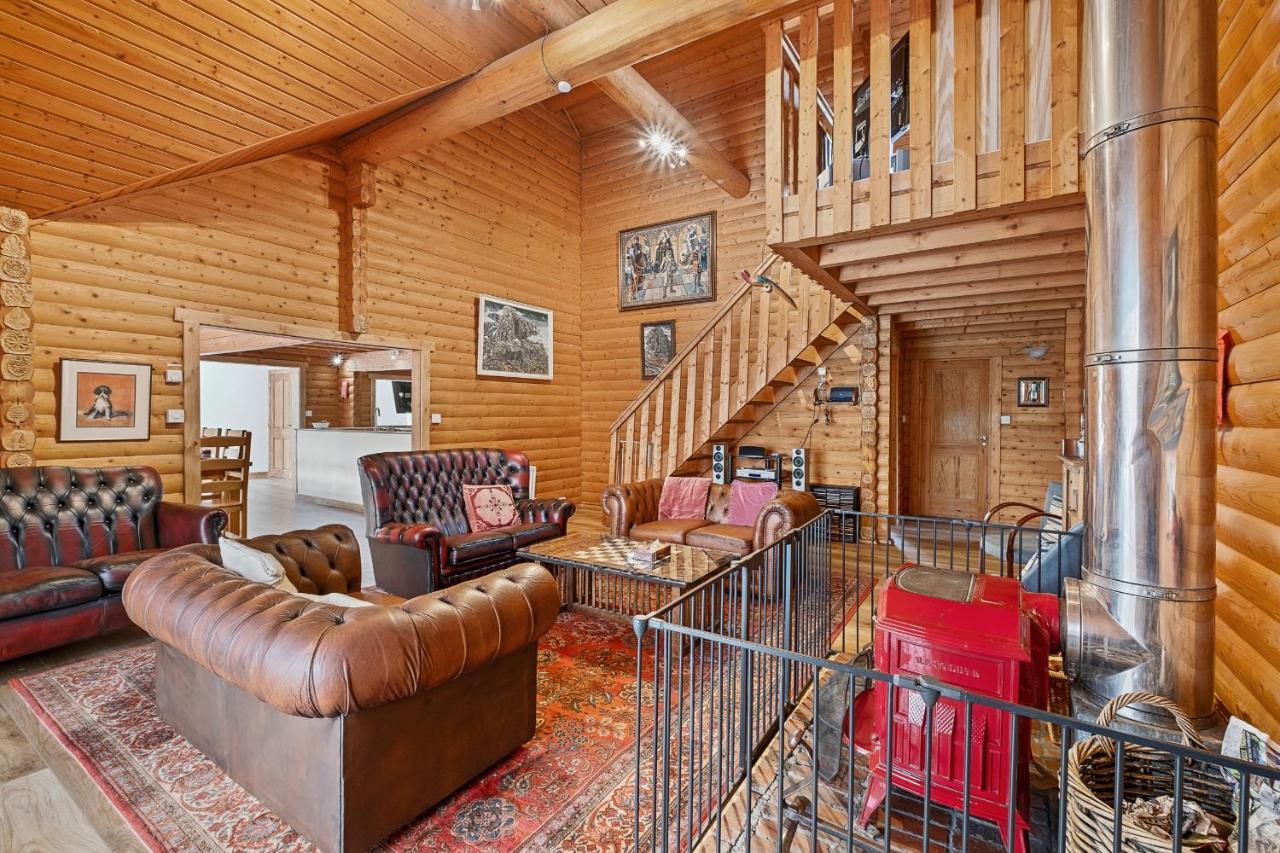 Finest Retreats - The Logs Villa Fort William Luaran gambar